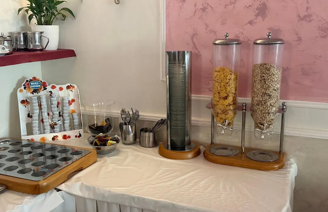 Hotel Cristallo-1