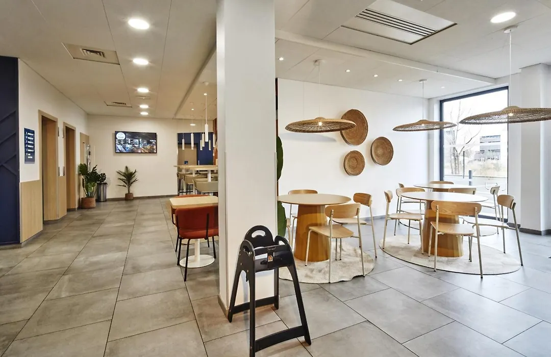 Kyriad Eco - Clermont Ferrand Estaing-1