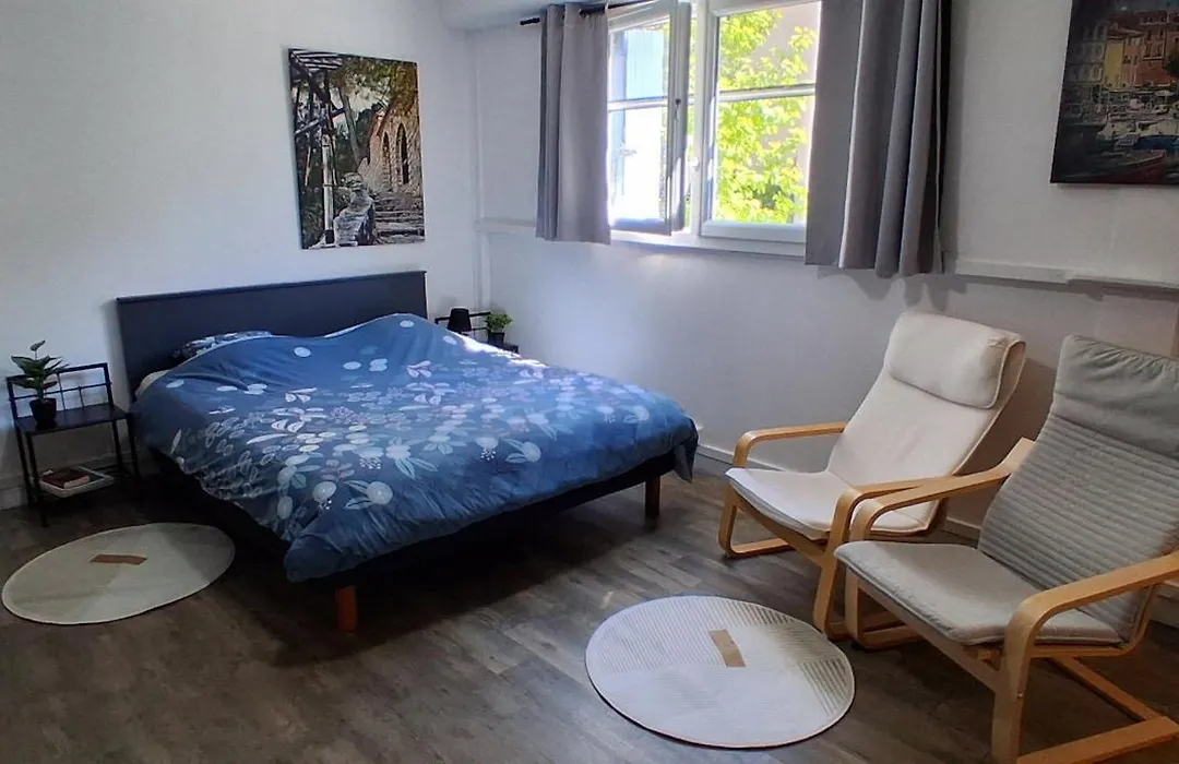 Appartement/studio dans petite résidence calme-1