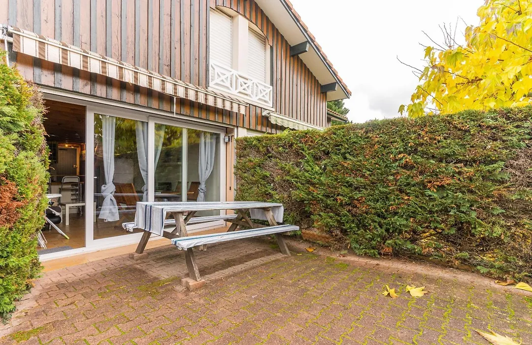 Villa Jumelée Proche Des Plages Du-1