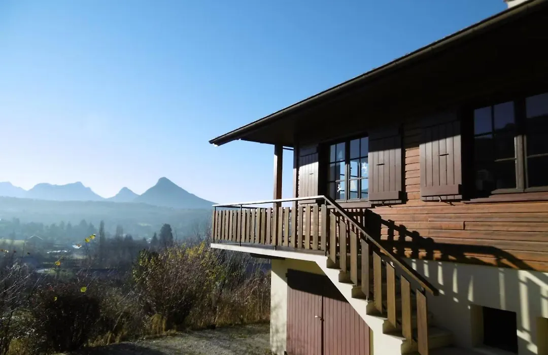 Chalet de Charme avec vue spendide-1