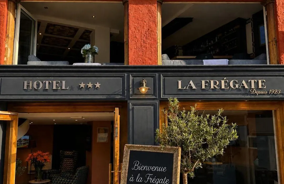 La Frégate-1