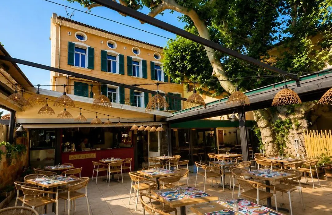 Le Grand Hotel-1