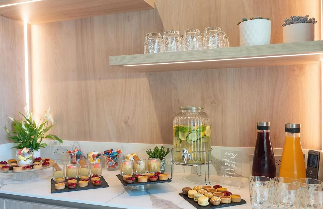 Hotel Mercure Angers Lac De Maine-1