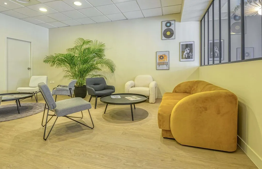 ibis Cholet-1