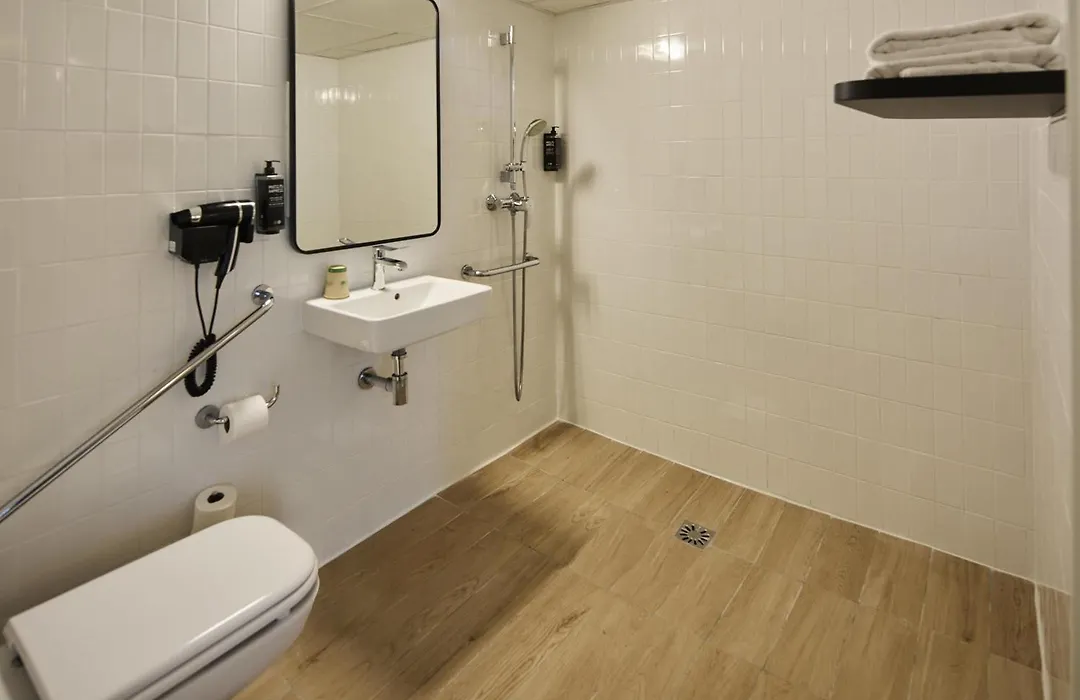 ibis Styles Paris Poissy-1