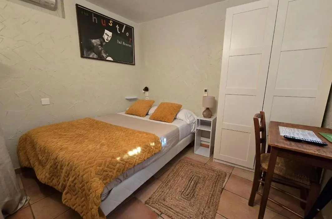 Hôtel Le Colbert-1