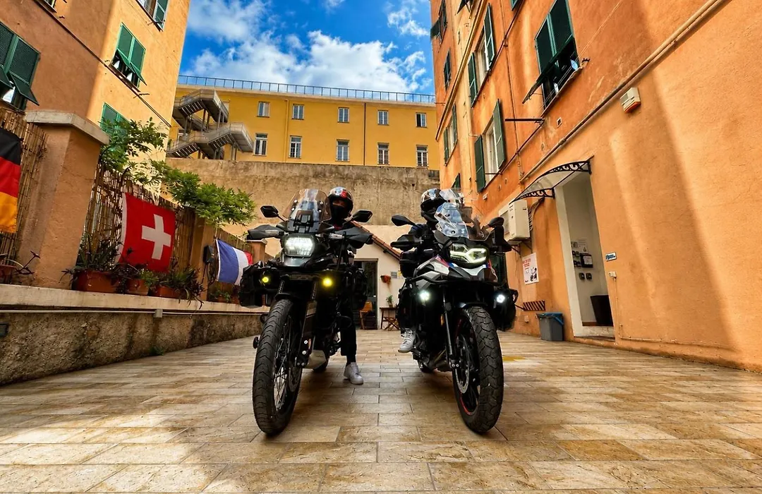 Guest House Virginia'S Rooms-Private Free Parking And Top Carignano District-1