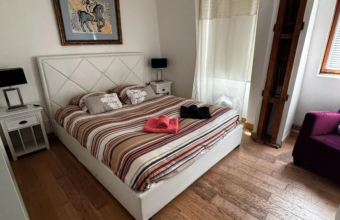 Appartements à Deauville dans Triangle d'Or-1