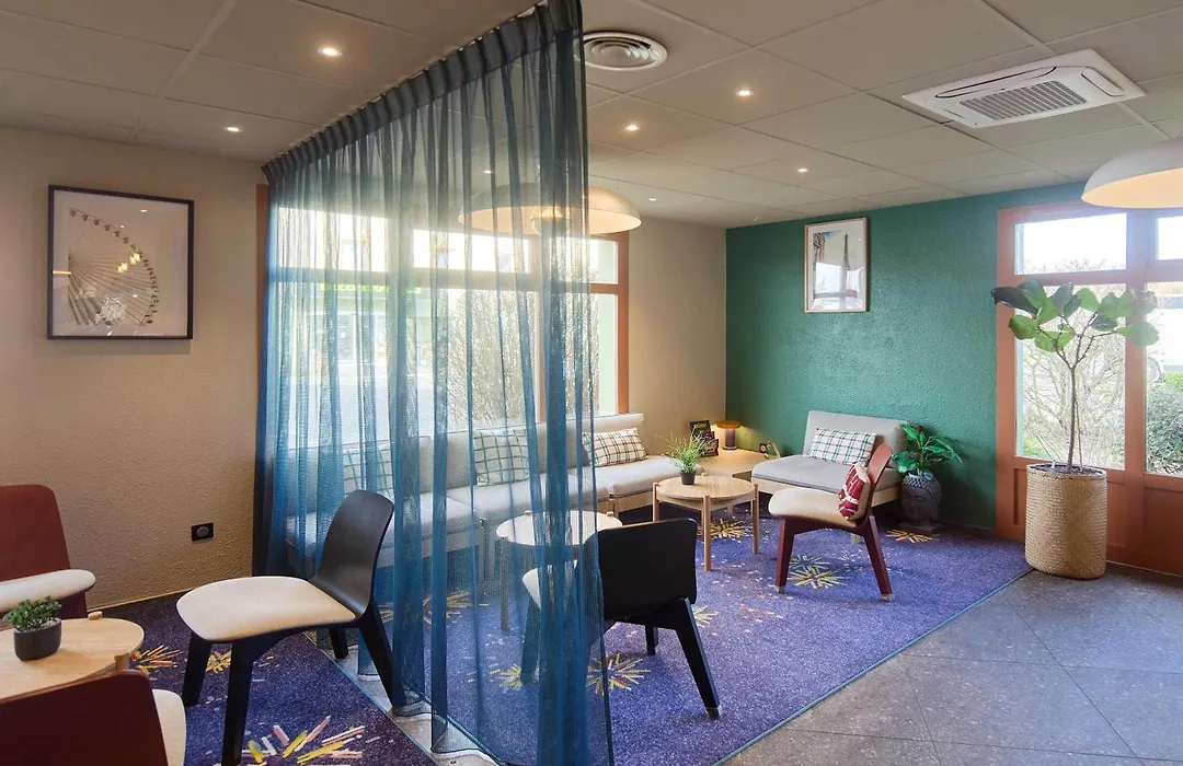 B&B HOTEL Saint-Witz Roissy-1