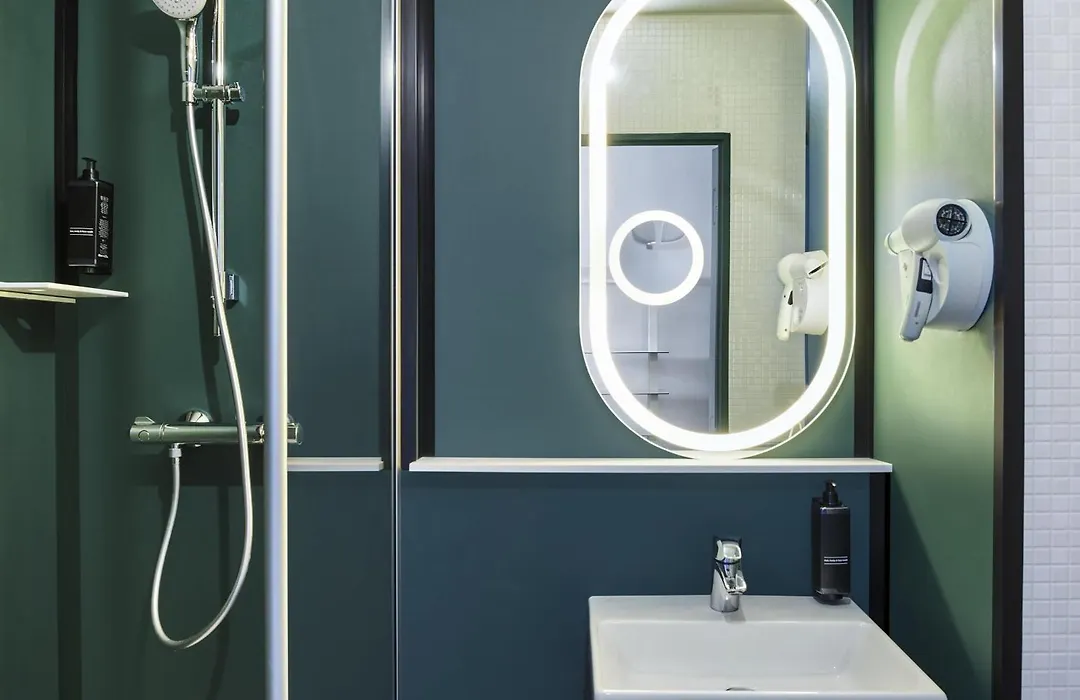 Ibis Clamart Paris Velizy-1