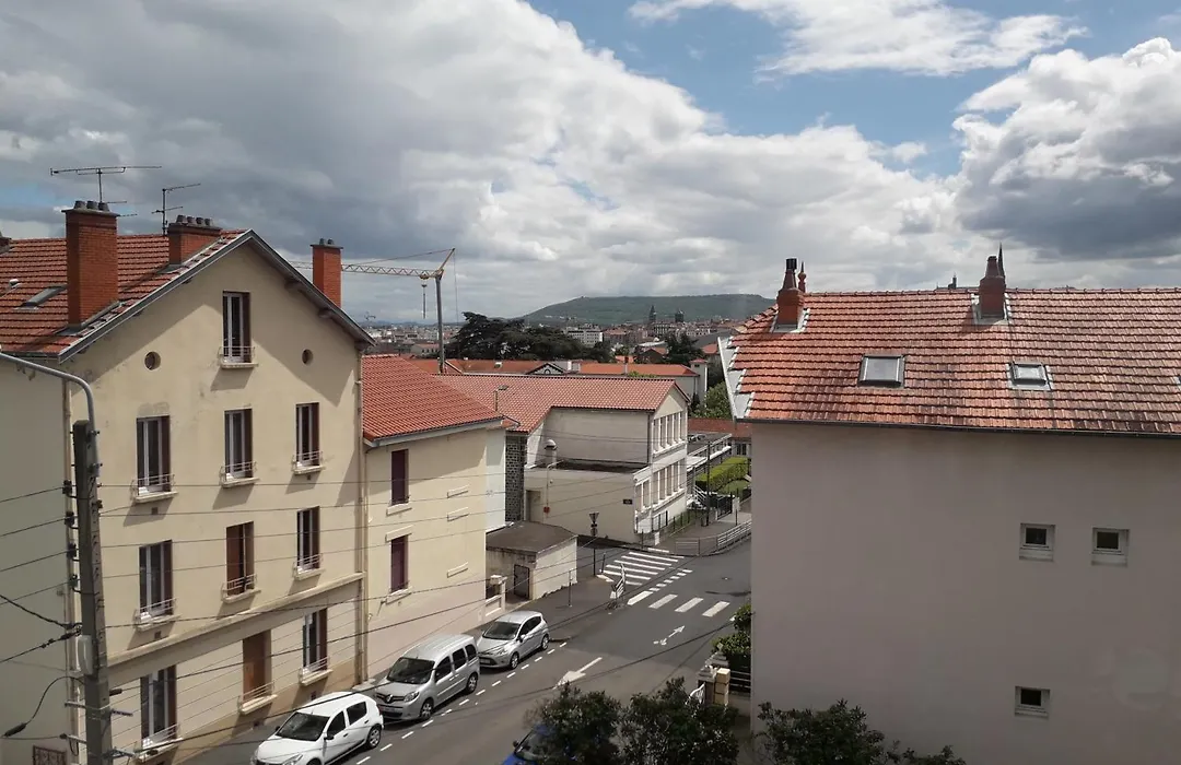 Charmant F2 avec vue, proche centre-1