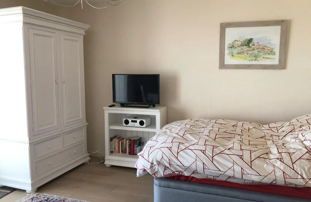 Studio And Terrace Sea View In La Baule-1