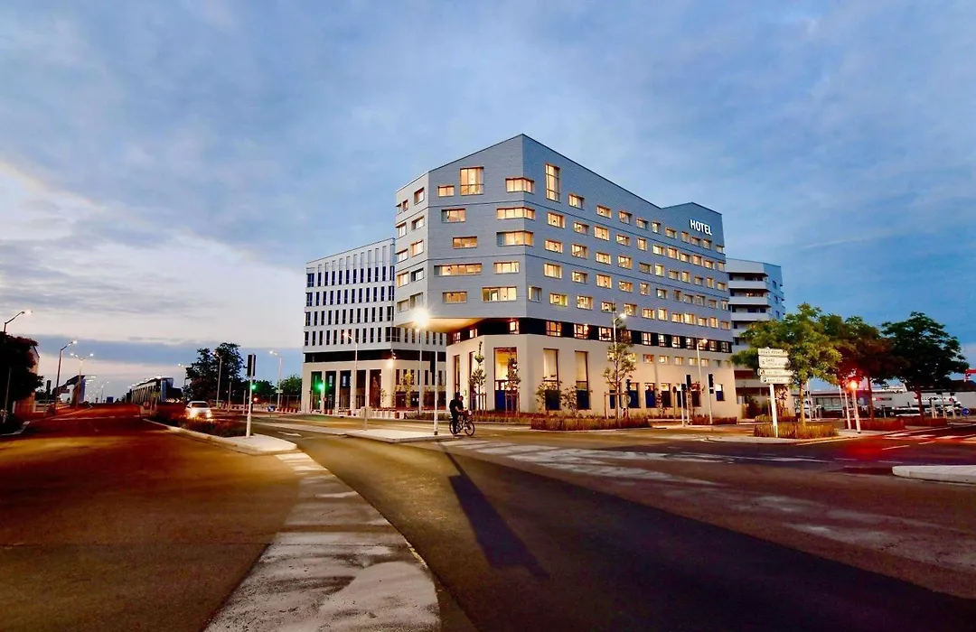 ibis budget Saint Nazaire Centre Gare-1