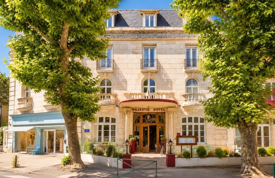 LOGIS Hotel Majestic Chatelaillon Plage - La Rochelle-1