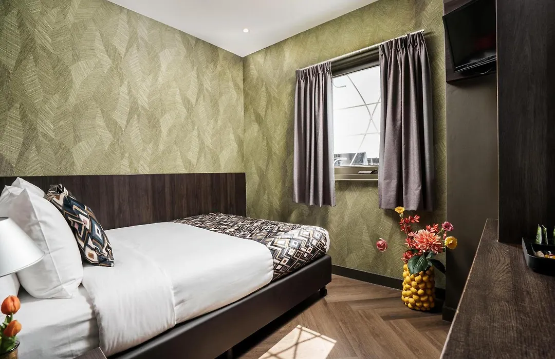 Hotel Damsquare-1