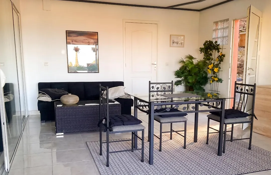 Studio a Collioure a 400 m de la plage avec vue sur la mer jardin clos et wifi-1