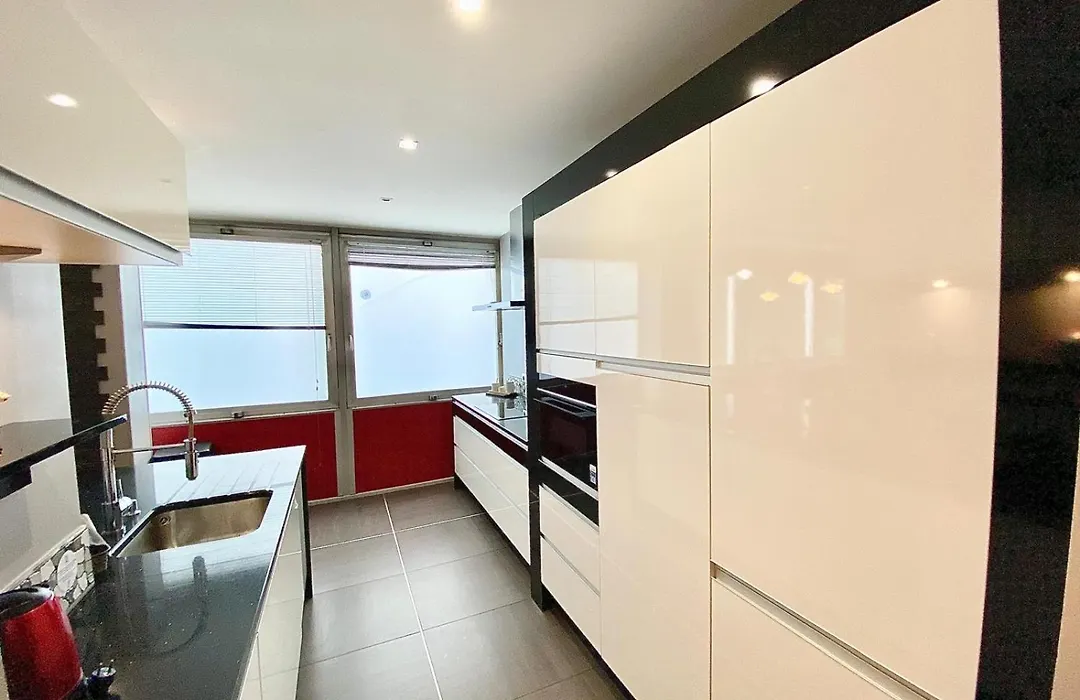 LA FORCLAZ - Centre ville&Lac, Balcon, Parking-1