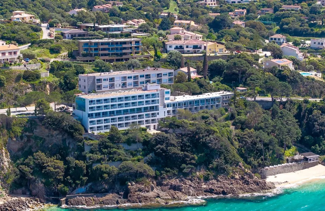 Hotel Roc E Mare-1