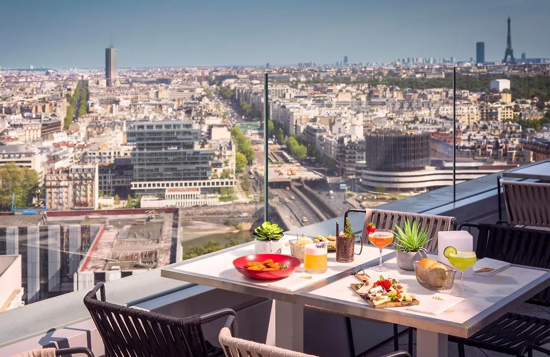 Hôtel Melia Paris La Défense-1