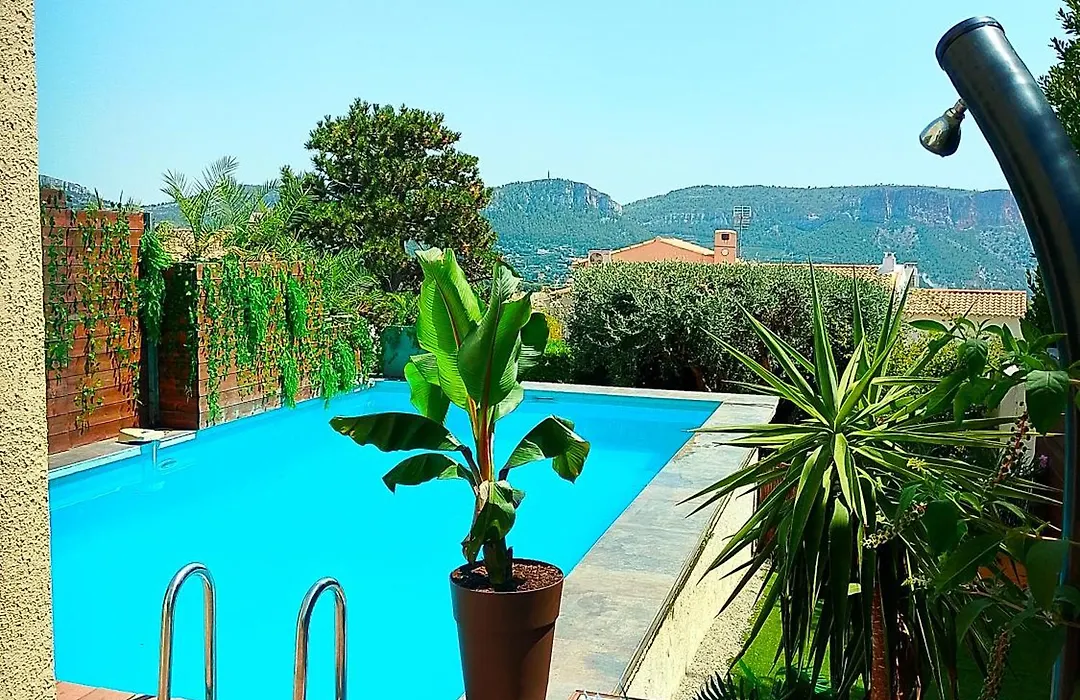 Suite vue mer, grande piscine et spa extérieur privatifs,climatisation et parking-1