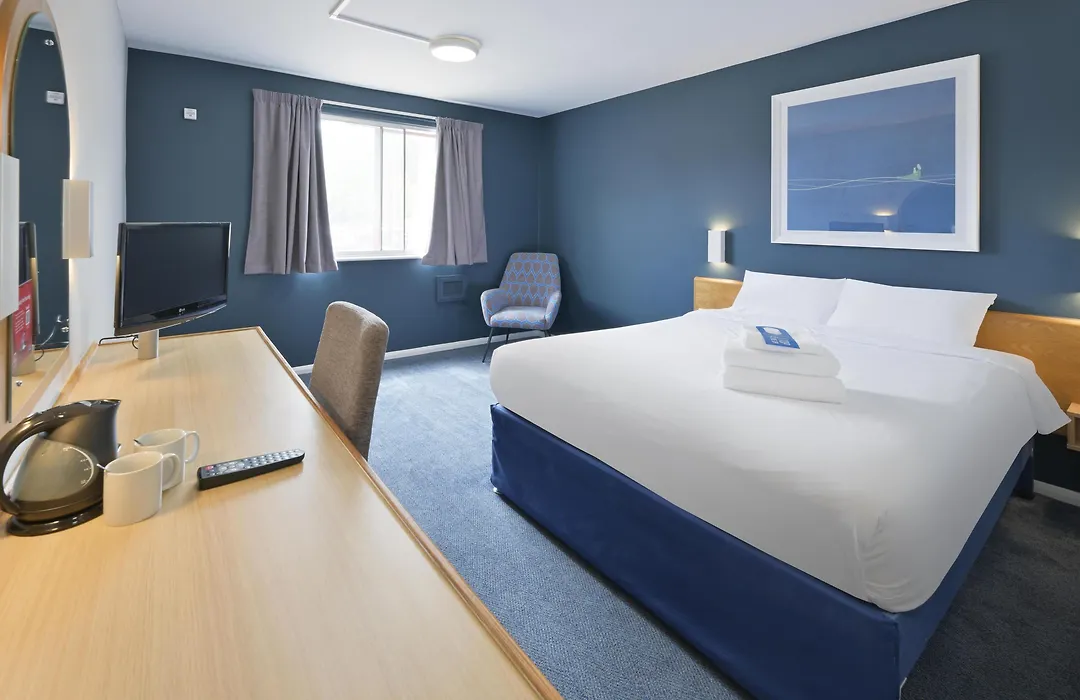 Travelodge Exeter M5-1