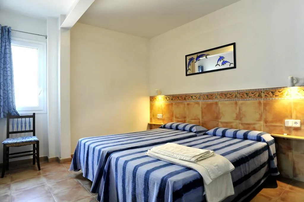 Apartaments El Berganti En Canyelles Petites-1