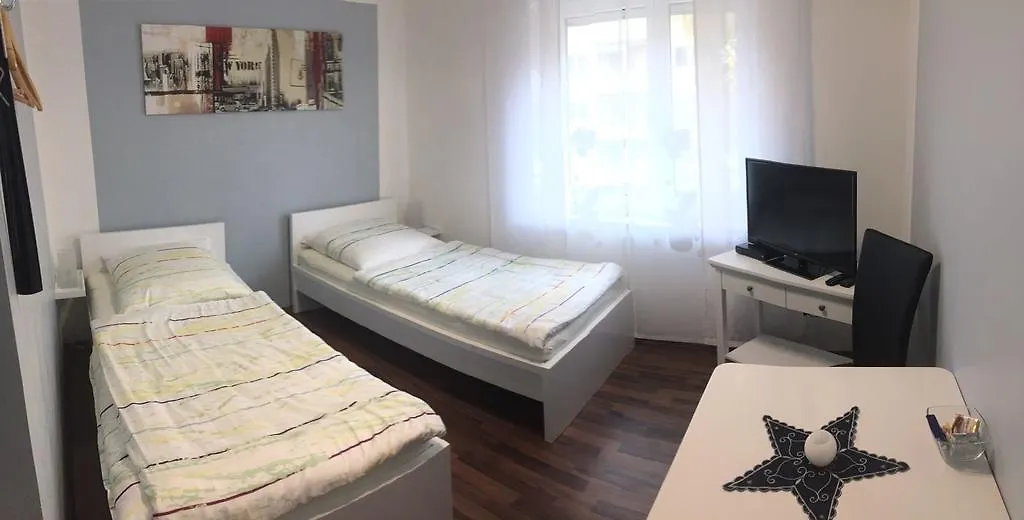Ferien - Und Messewohnung Am Woehrder See-1