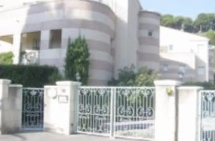 St Jean Cap Ferrat Elegant Escape Loggia Walk To Sea-1