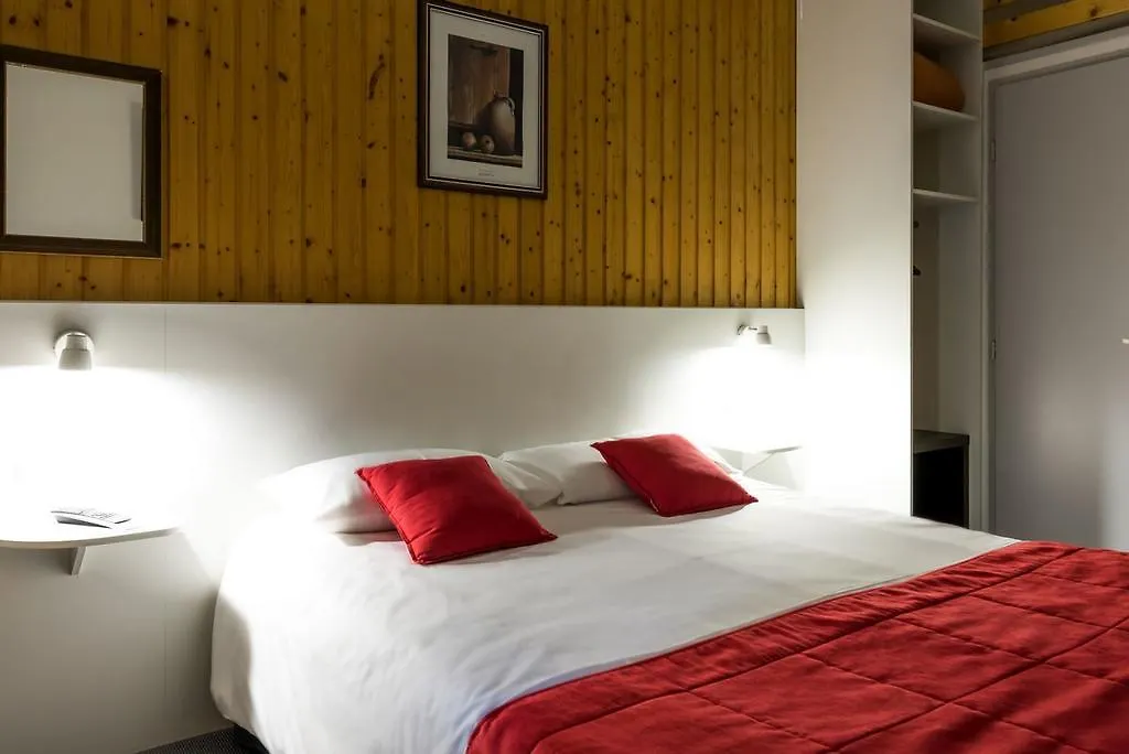Fasthotel Thones-1