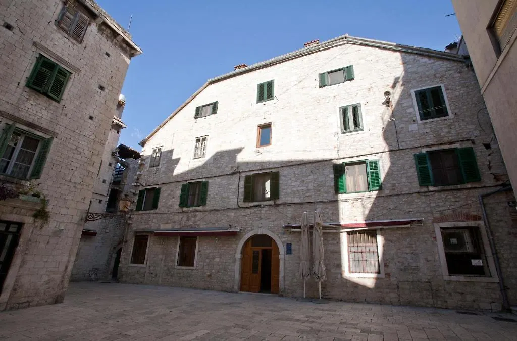 Borna And Franko Rooms Split City Centre-1