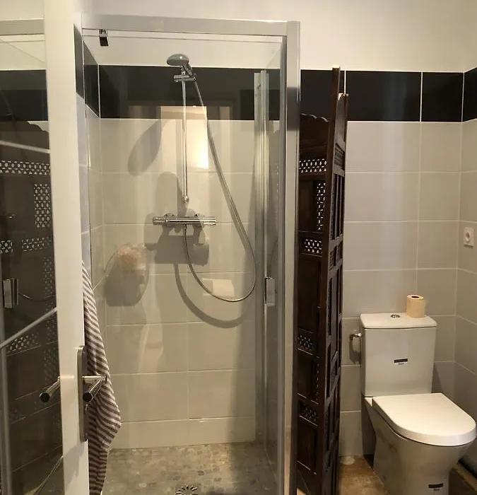 Studio Saint Anne-1