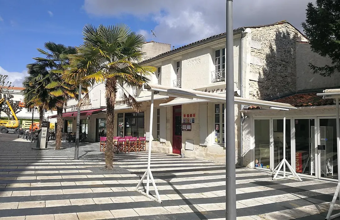 La Loge Du Theatre - Saintes-1