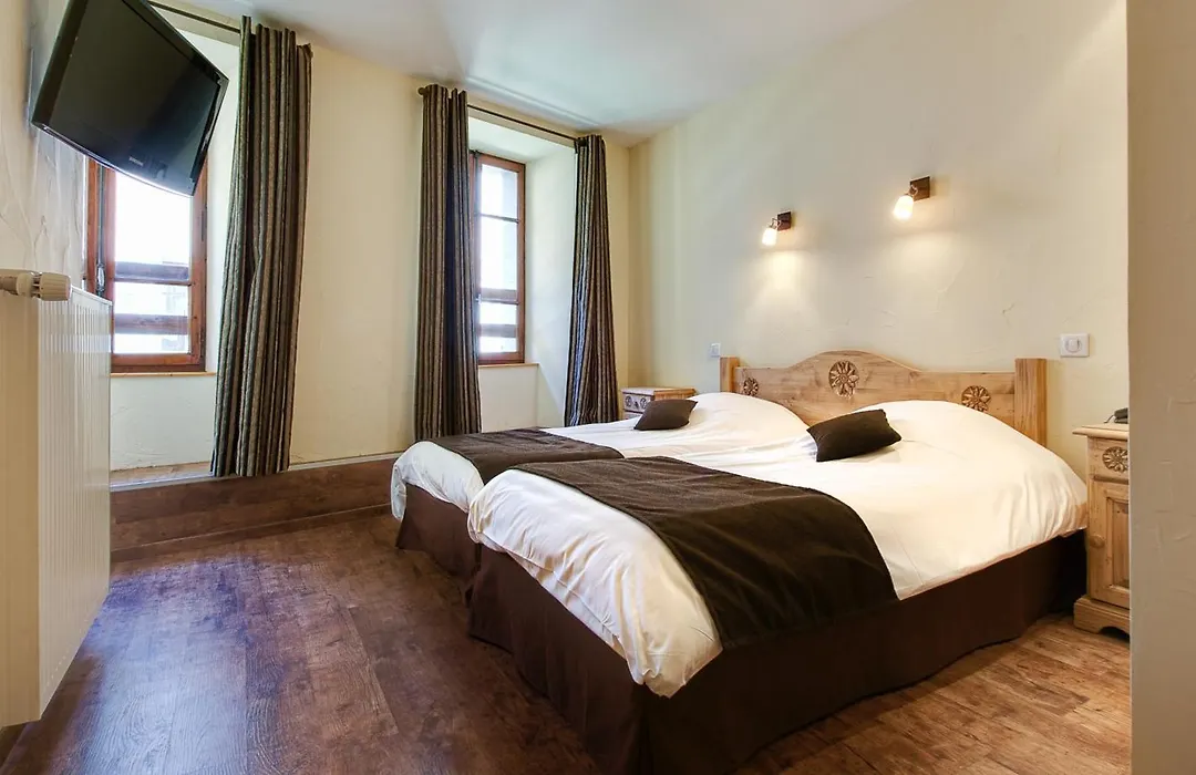 Hotel Du Commerce-1