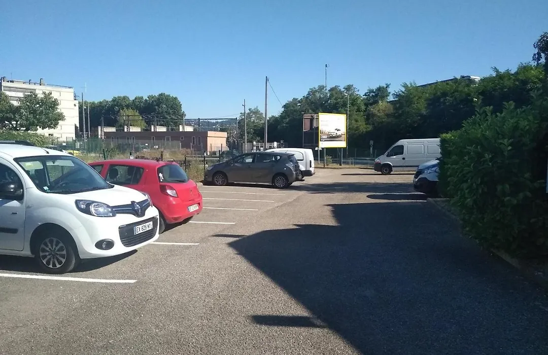 Première Classe Lyon Sud Vienne-1