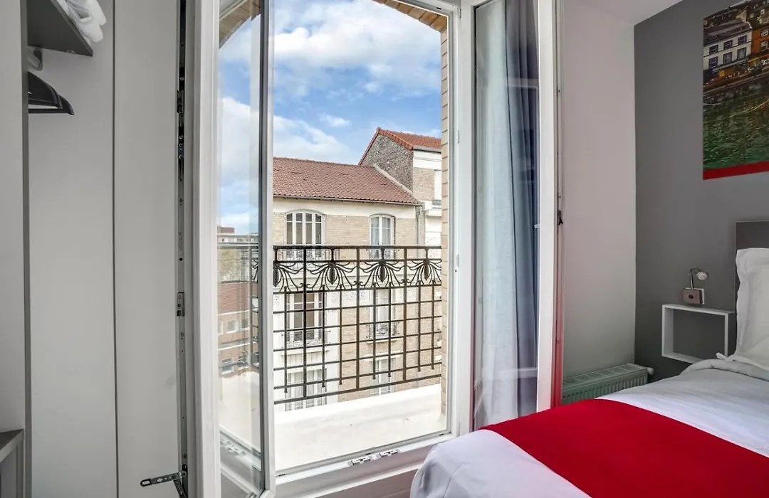 Paris Hotel-1