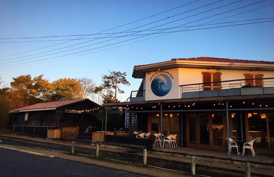 Le Pavillon Bleu-1