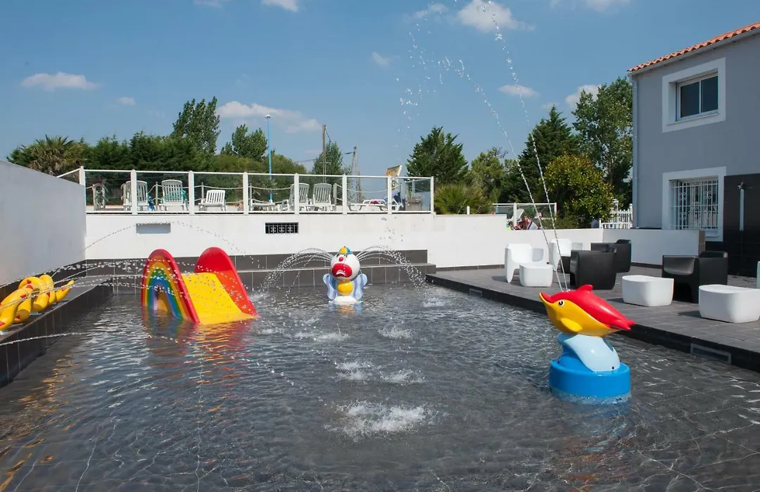 Camping L'Abri Des Pins-1