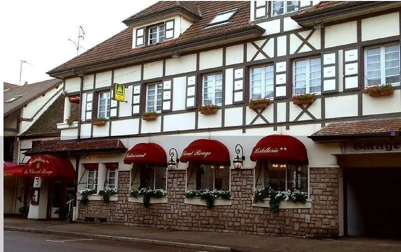 Le Cheval Rouge-1