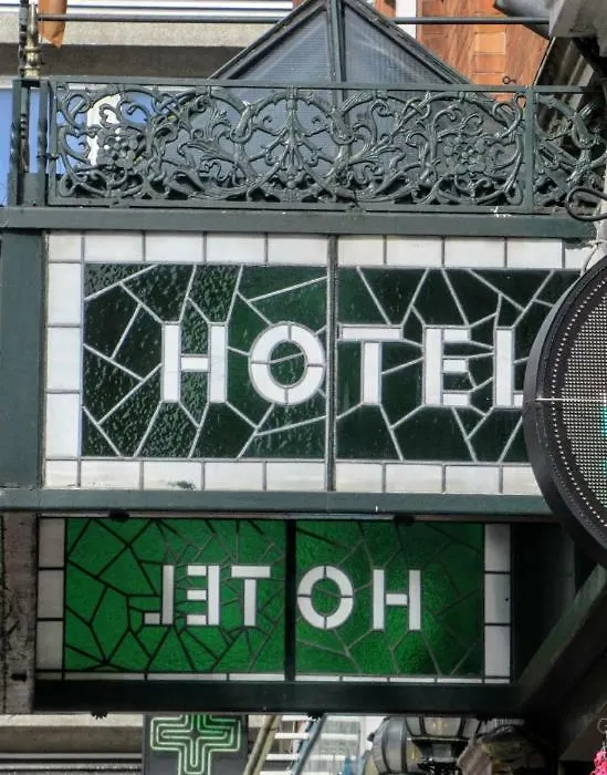 Central Hotel-1
