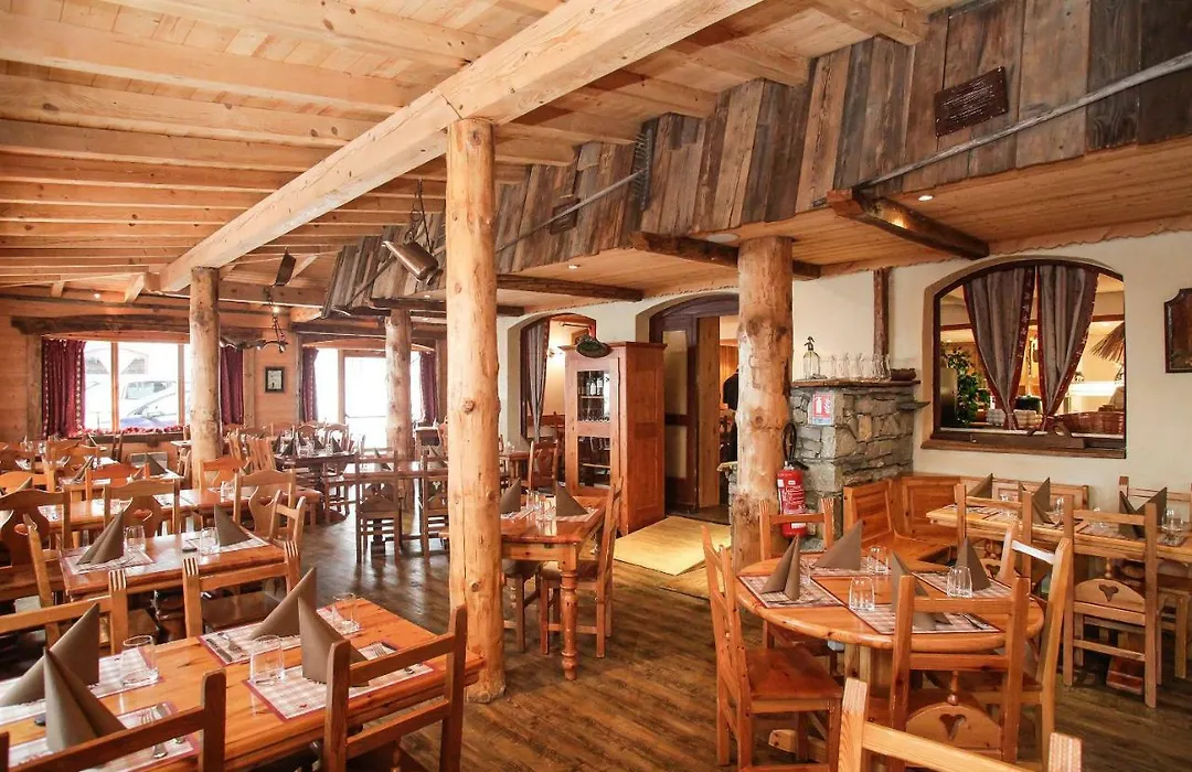 Hôtel Odalys Chalet Alpina-1