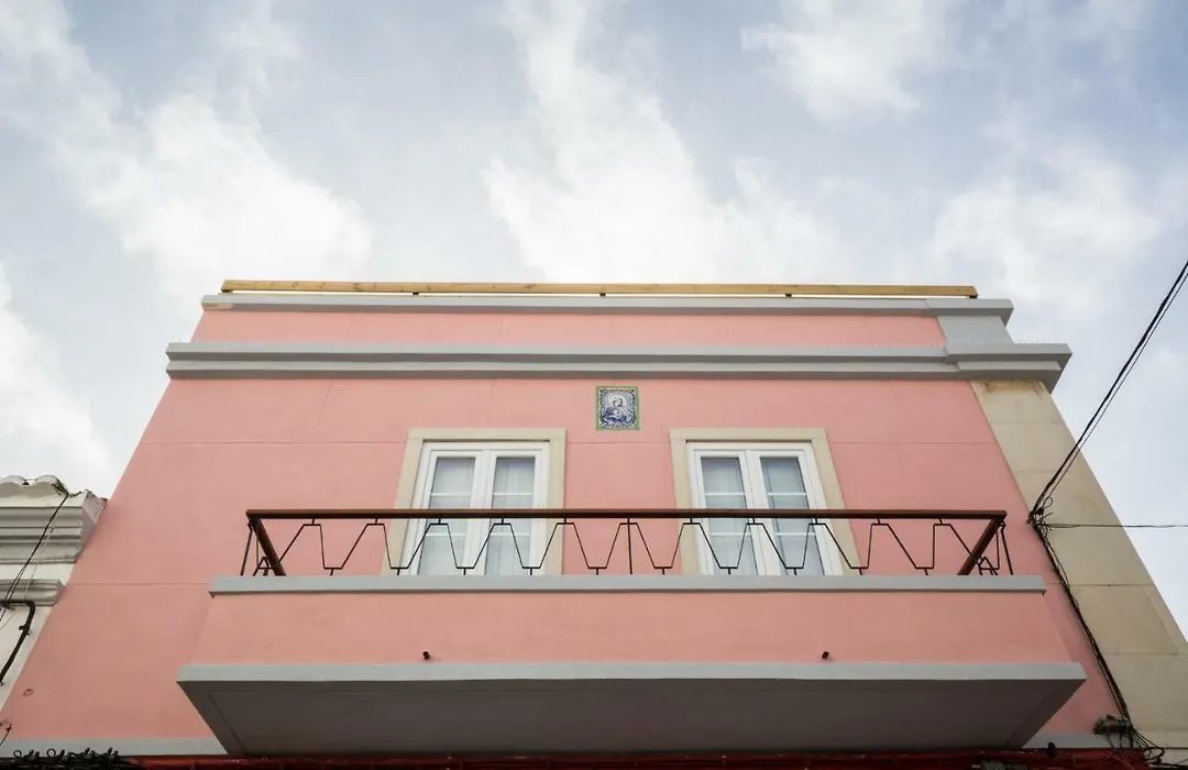 1977-1