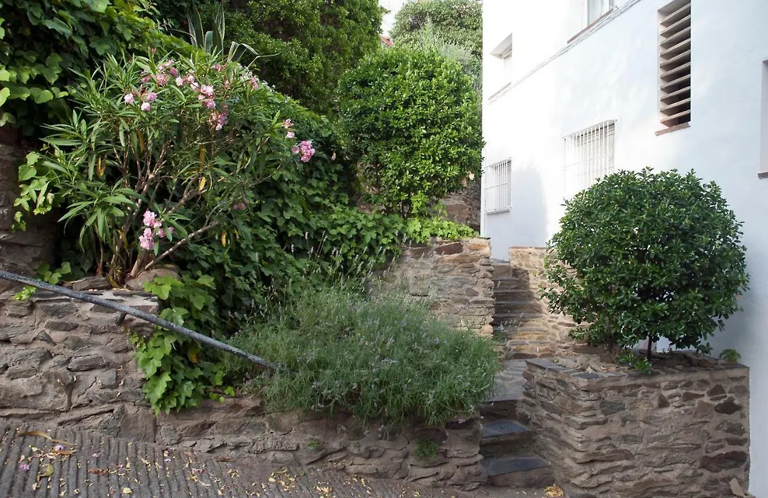 Smart Studio Cadaqués Sa Guarda-1