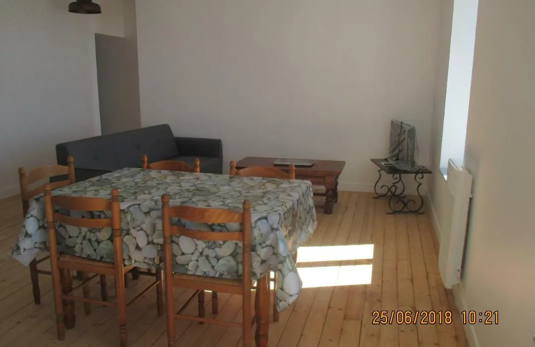 Appartement Bord De Mer-1