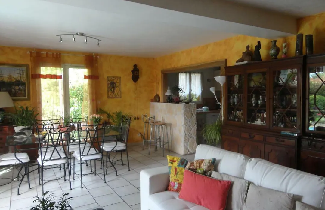 Deux Chambres Chez L'Habitant Dans Villa De Charme Avec Piscine Et Proche Mer-1