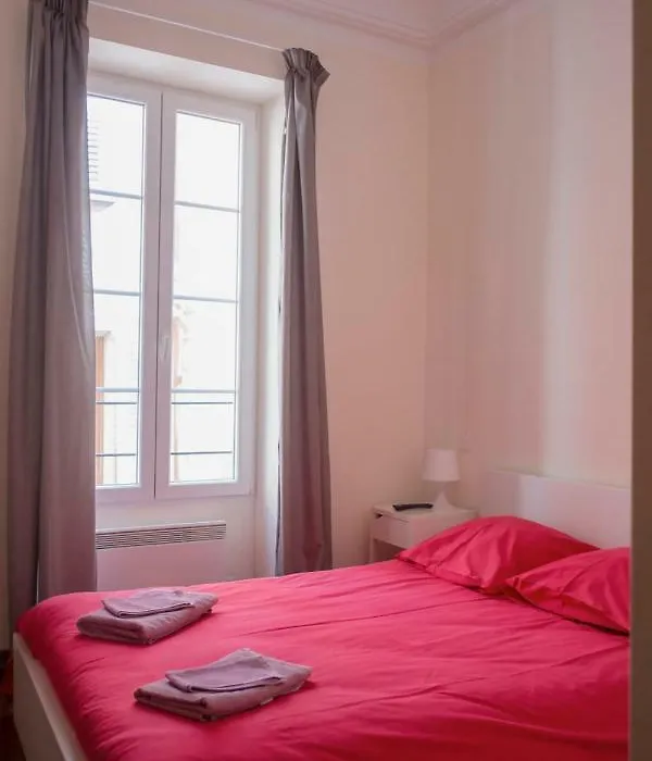 Magnifiques Appartements au coeur du Vieux Nice-1