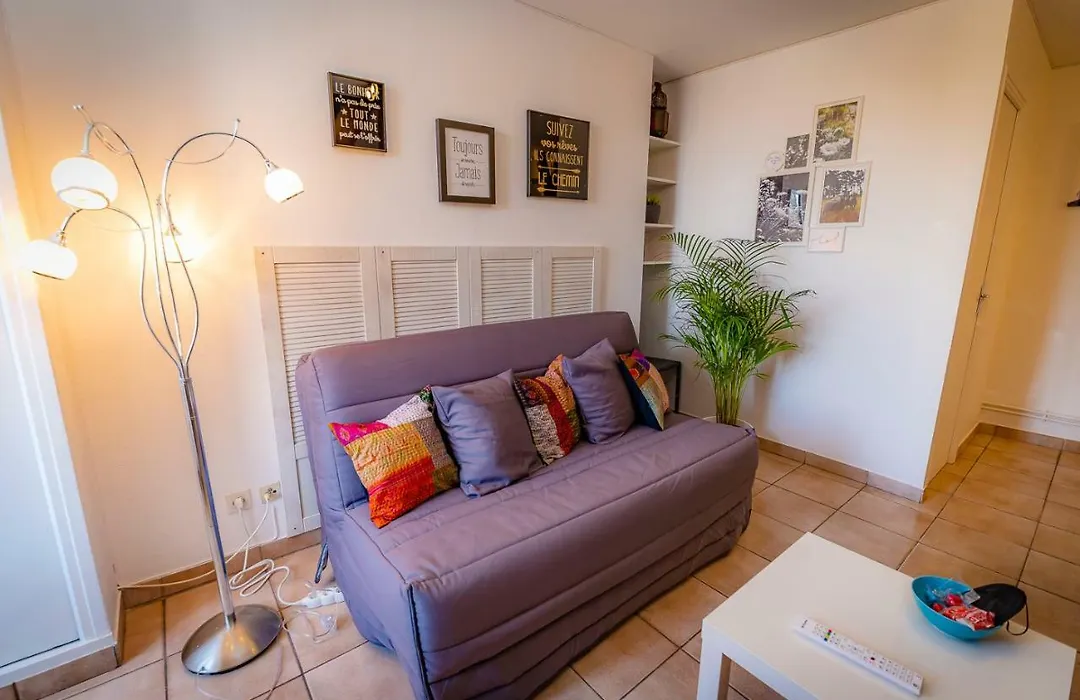DUPLEX dans CENTRE VILLE (GARE;PARKING;WIFI)-1