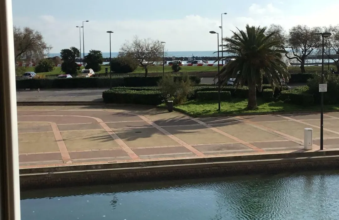 Studio Cabine A Sete Bord De Mer-1
