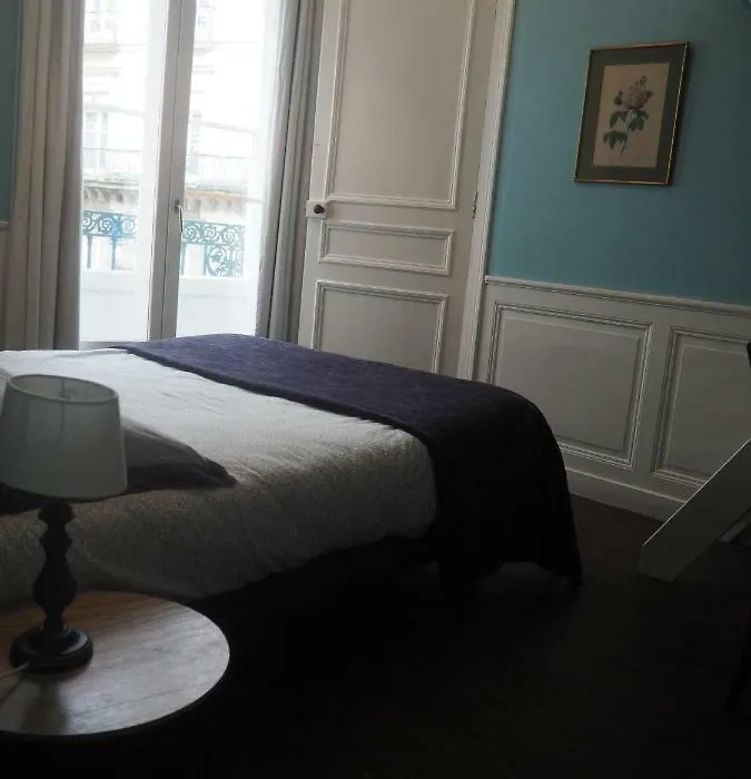 Le Quatre-1