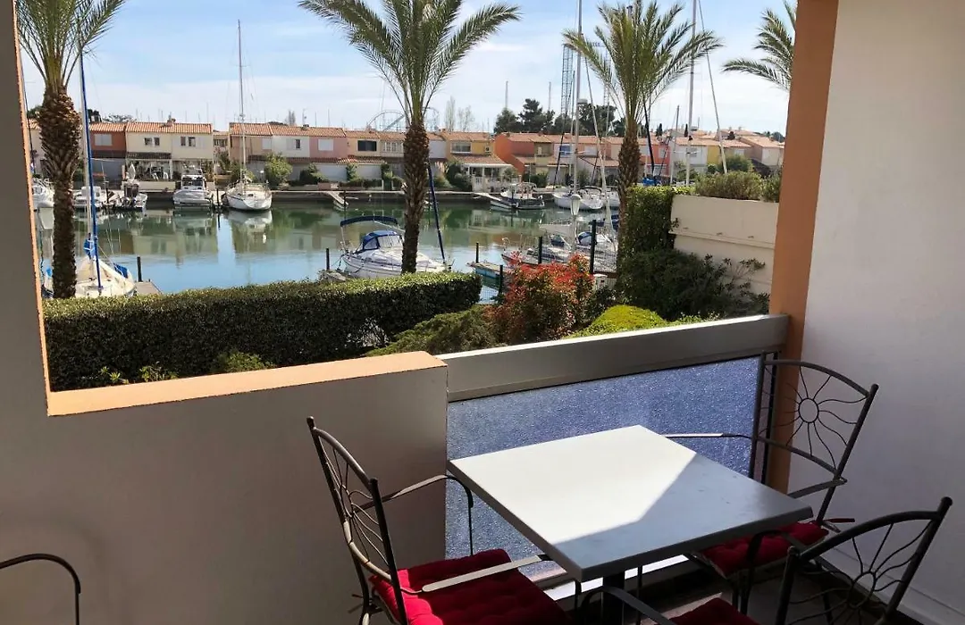 Cap Capistol Studio le Cap d'Agde vue port-1